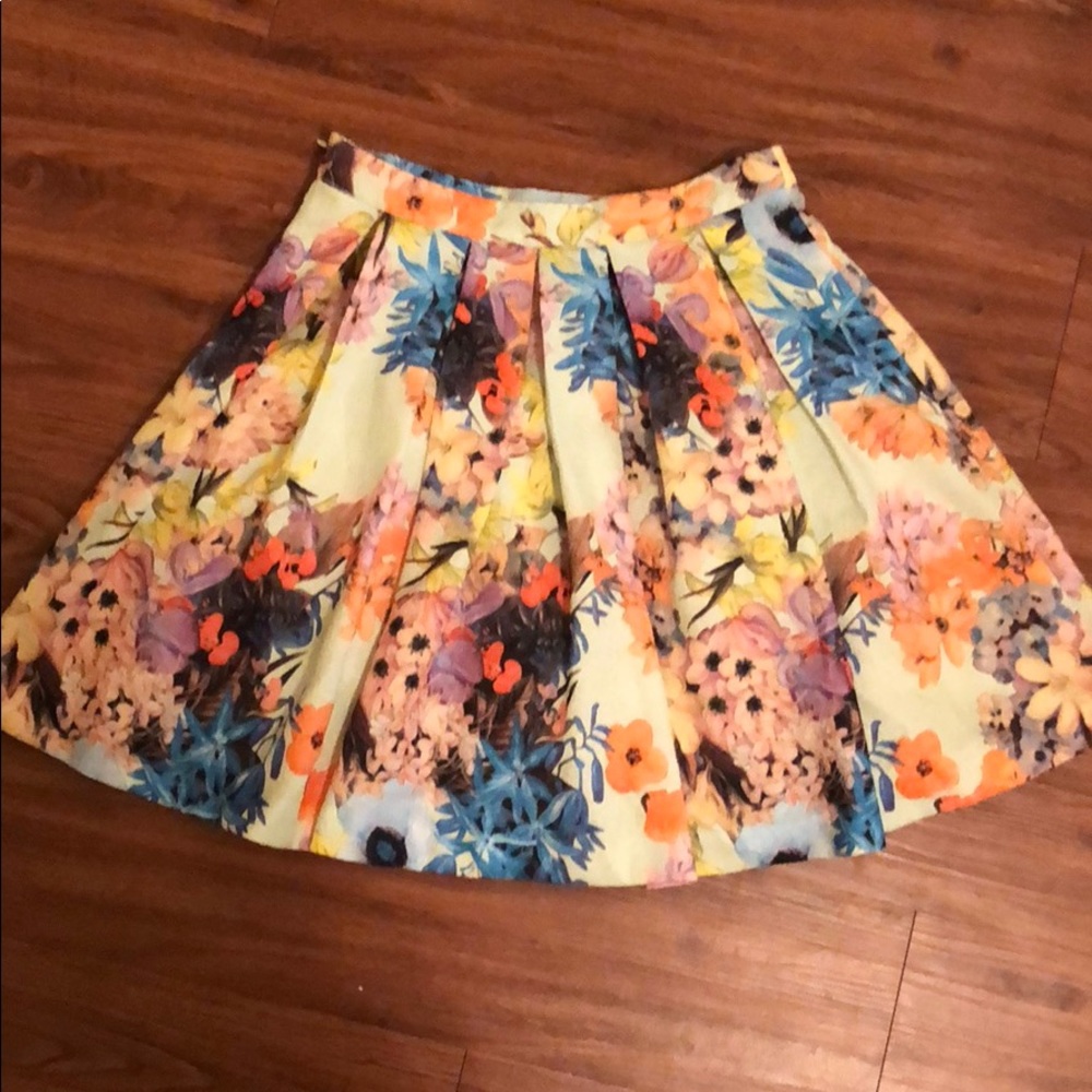 Gianni Bini Floral Skirt